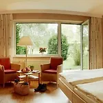 Menschels Vitalresort 4*