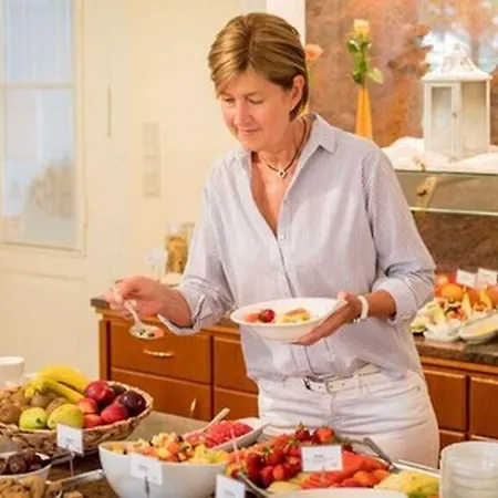 Menschels Vitalresort אתר נופש Meddersheim