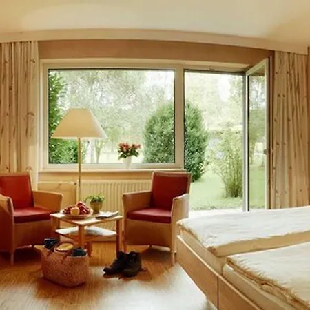 Menschels Vitalresort 4*